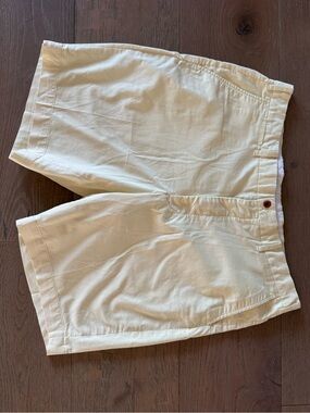 Polo Golf Ralph Lauren Men's Golf Classic Fit Yellow Shorts - like new